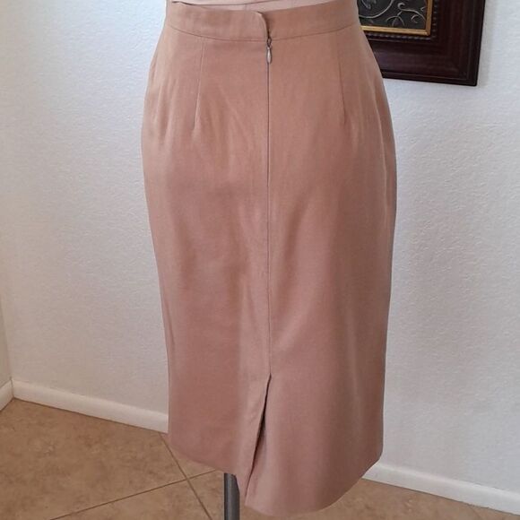 Talbots 100% Wool Pleated Skirt With Pockets - Picture 12 of 16